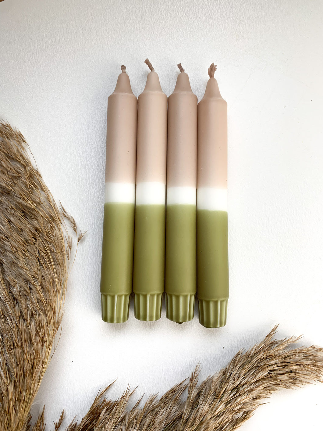 4 Dip Dye Stabkerzen *Olive & Linen*